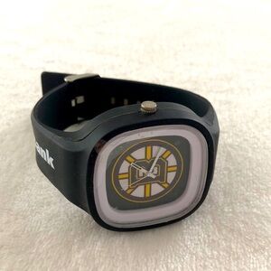 TD Bank Boston Bruins Watch. Limited edition (Black Band) - New with Tags (NWOT)